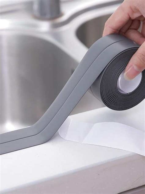 Bath & Kitchen Caulk Tape Sealant Strip, PVC Self Adhesive Tub。